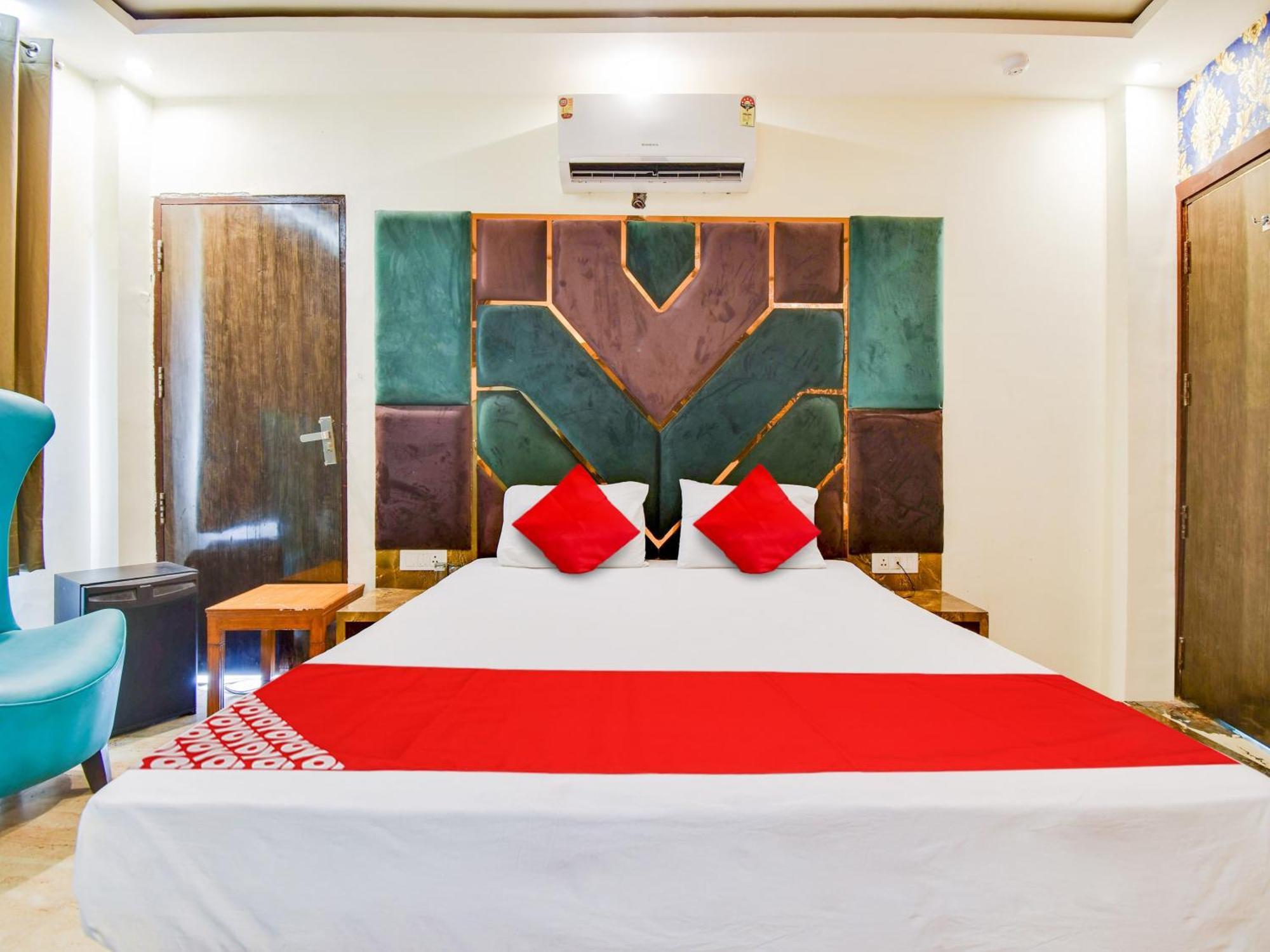 Hotel O Double Rr نيودلهي المظهر الخارجي الصورة